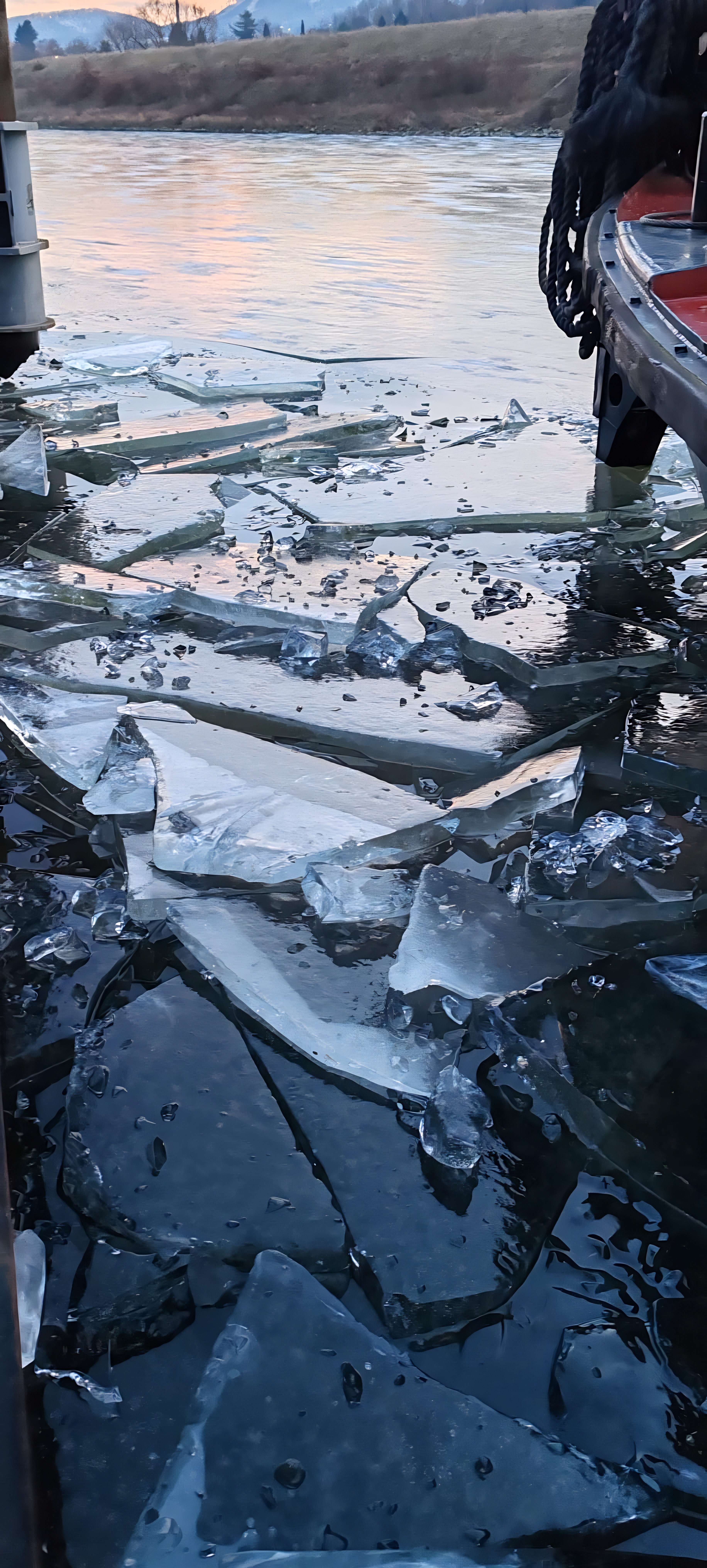 Rozrušení ledové celiny